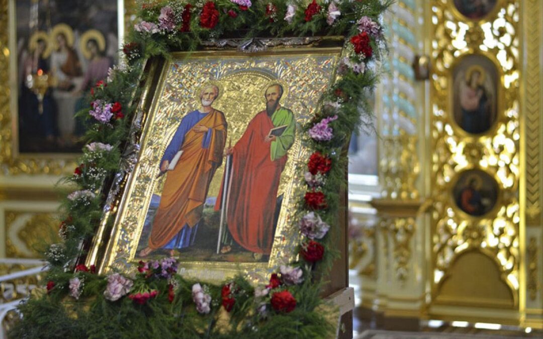 12 июля (воскресенье)-славных и всехвальных первоверховных апостолов Петра и Павла.